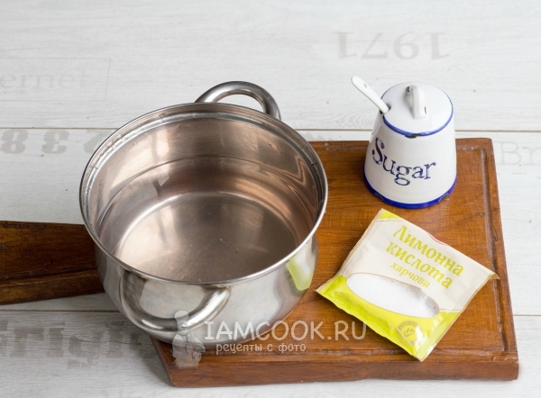 Всыпать сахар и лимонную кислоту