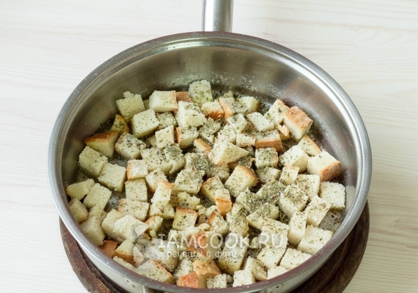 Посыпать специями