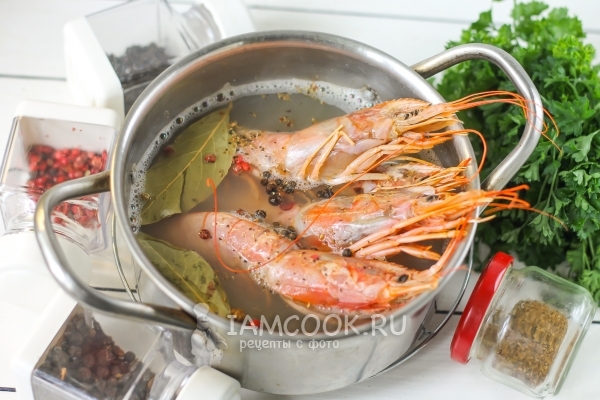 Положить специи