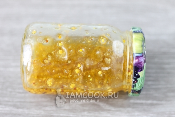 Влить масло и закрыть крышку