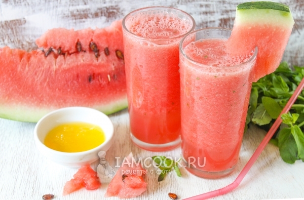 Фото арбузного фреша в блендере