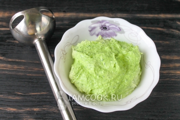 Взбить творожную массу в блендере