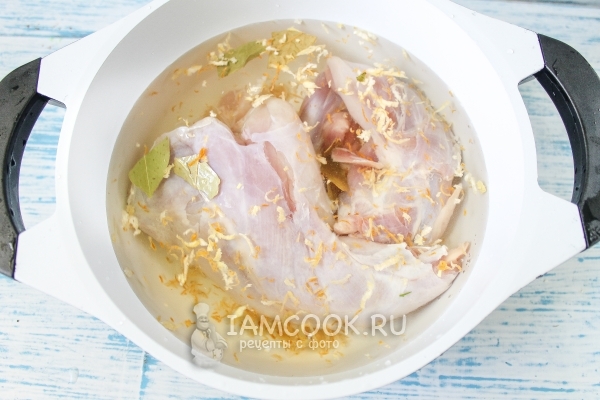 Добавить воду и специи