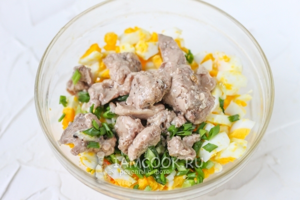 Положить печень трески