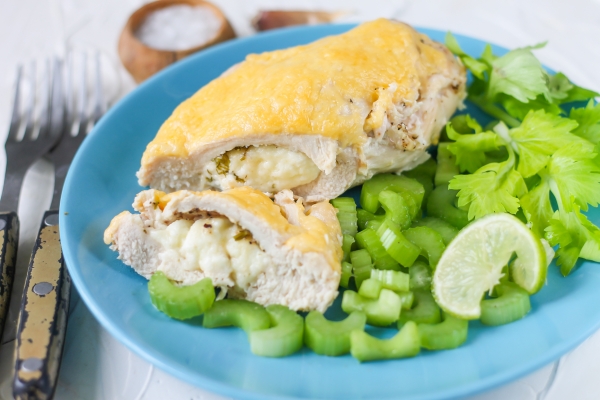 Фото куриного филе (грудки) в духовке с сыром