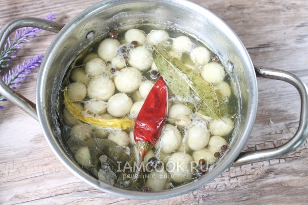 Отварить грибы