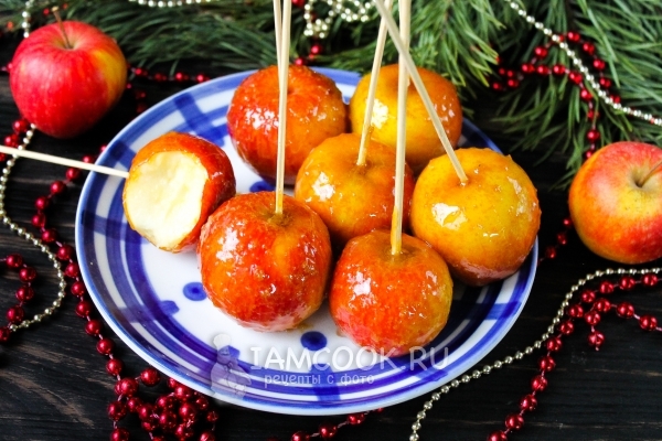 Рецепт яблок в карамели на палочке