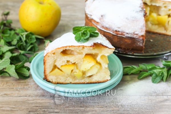 Фото пирога с яблоками из дрожжевого теста