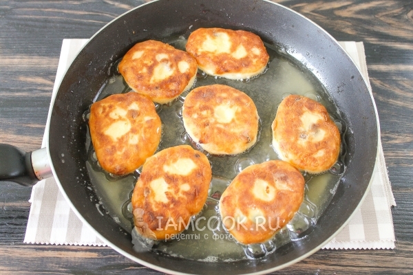 Пожарить сырники