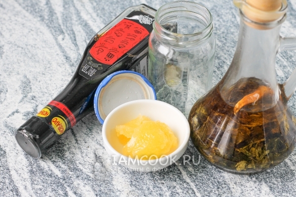 Ингредиенты для соуса с медом и соевым соусом