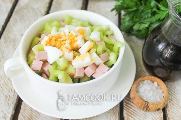 Положить яйца