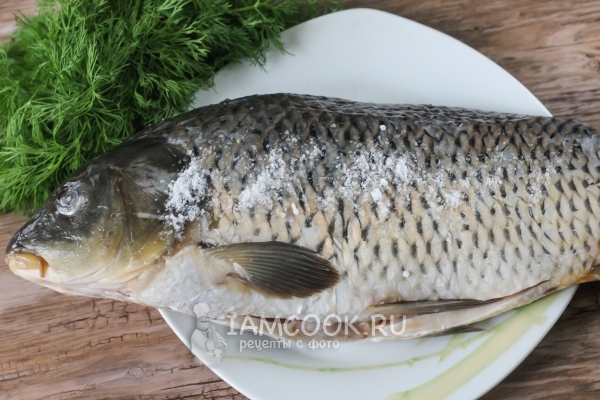 Посолить рыбу