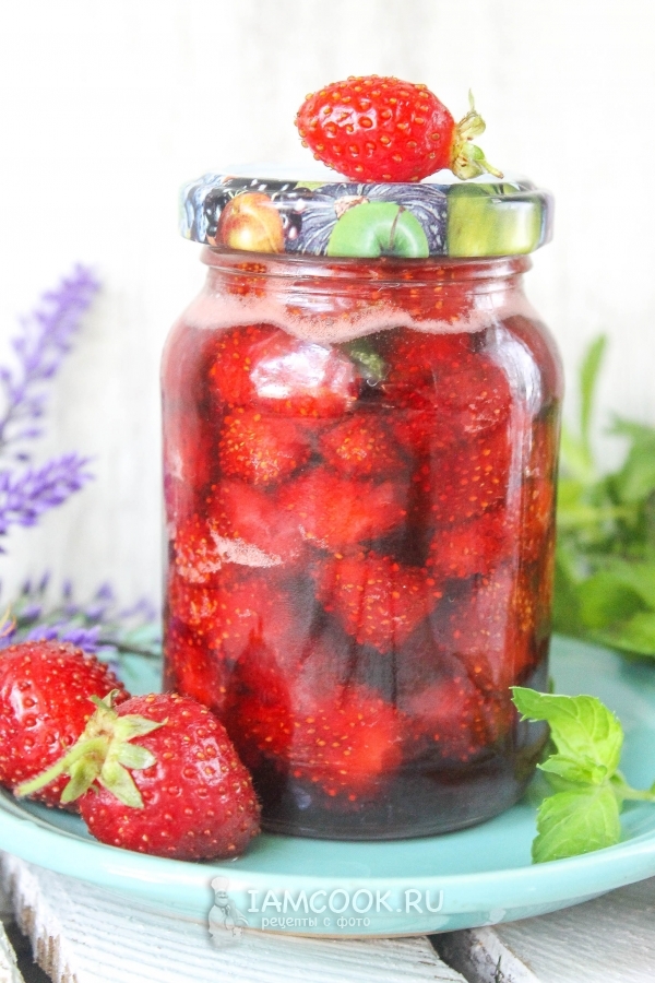 Рецепт клубники в собственном соку на зиму