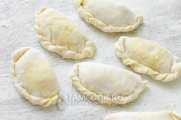 Слепить вареники