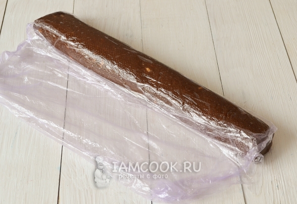 Завернуть колбасу в пленку