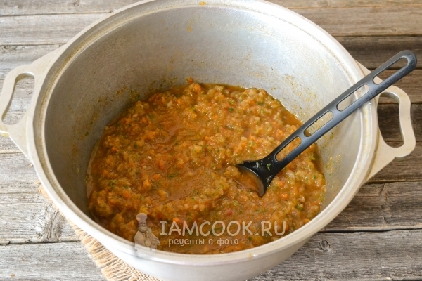 Положить зелень