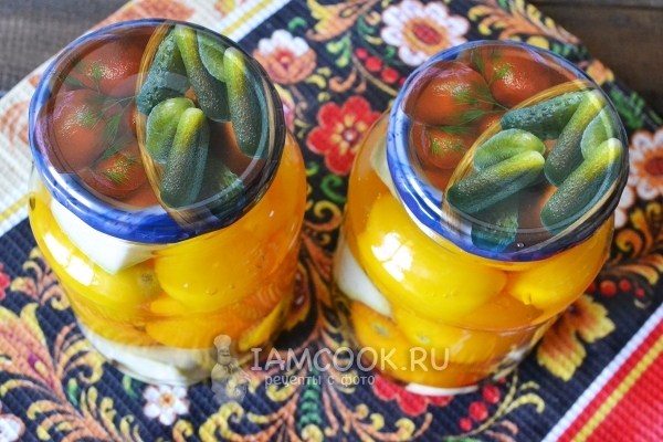 Закрыть банки крышками