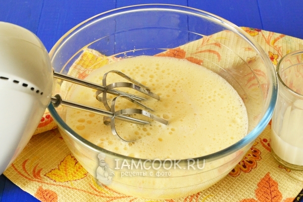 Влить молоко