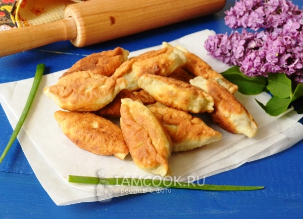 Фото быстрых пирожков с яйцом и луком