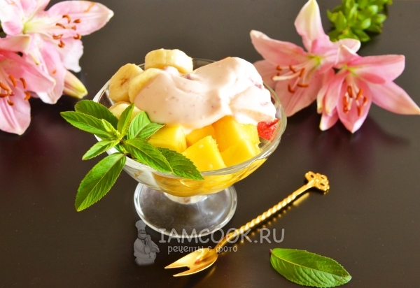 Фото салата-коктейля «Классика плюс экзотика»