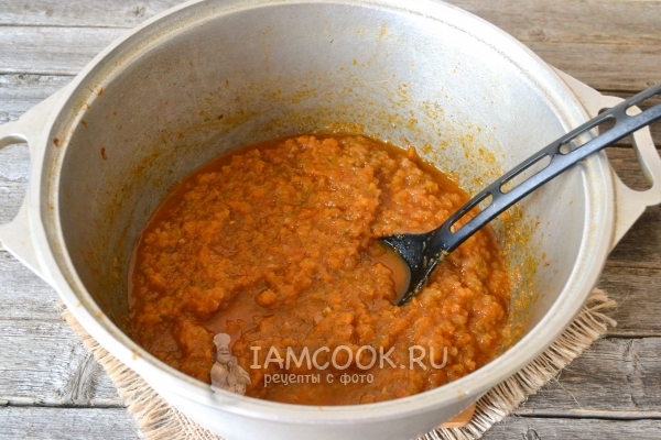 Влить уксус