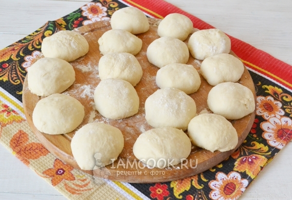 Разделить тесто на части