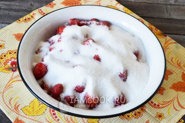 Всыпать сахар