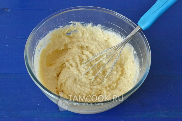 Размешать тесто