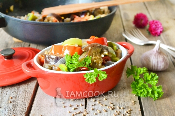 Фото жареных баклажанов с грибами