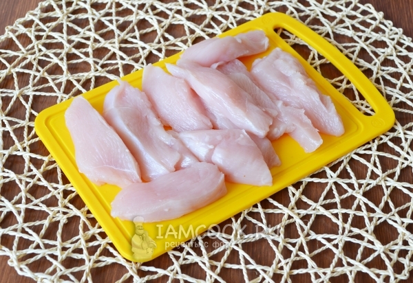 Порезать куриную грудку