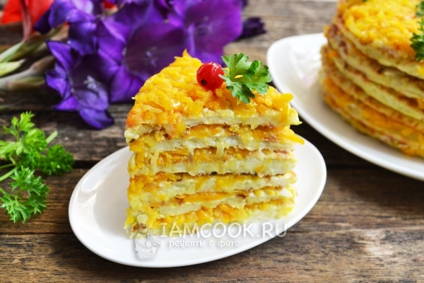 Фото кабачкового торта с морковью и луком