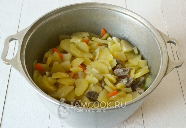 Потушить овощи с мясом