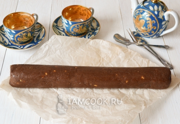 Готовая кондитерская колбаска из печенья