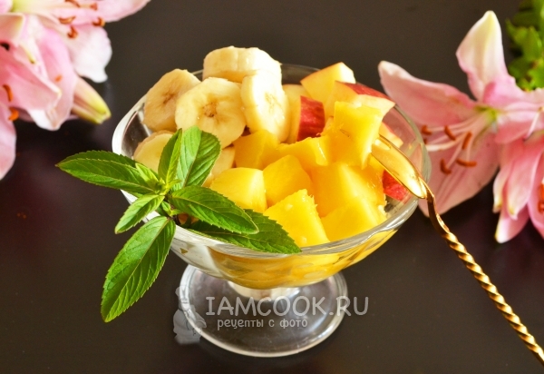 Рецепт салата-коктейля «Классика плюс экзотика»