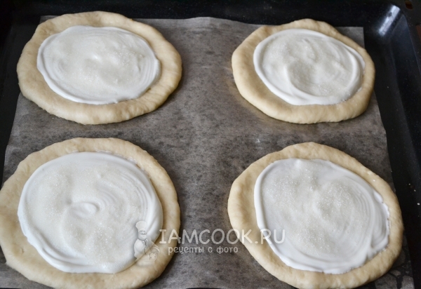 Посыпать сахаром