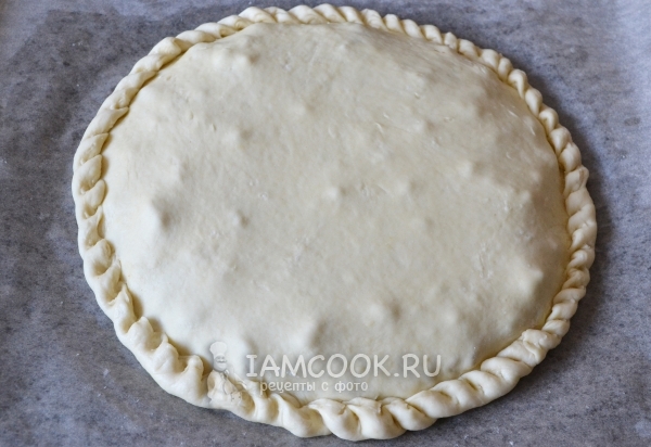 Накрыть начинку тестом