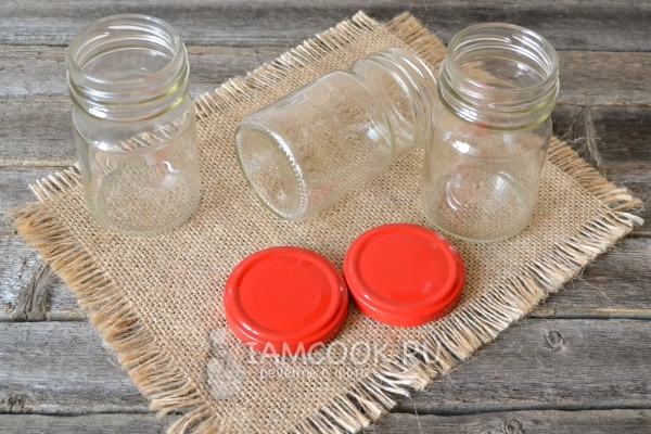 Подготовить банки и крышки