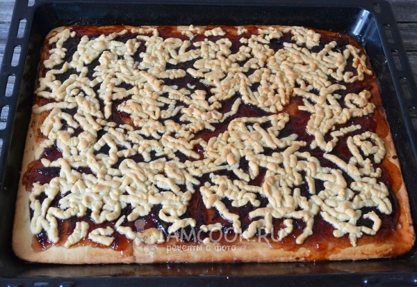 Запекли печенье пирогом