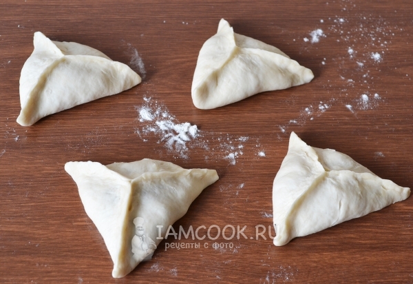 Слепить пирожки