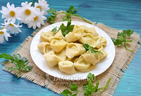 Фото сырных тортеллини с соусом
