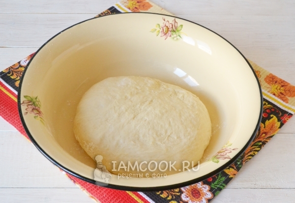 Вымесить хорошо тесто