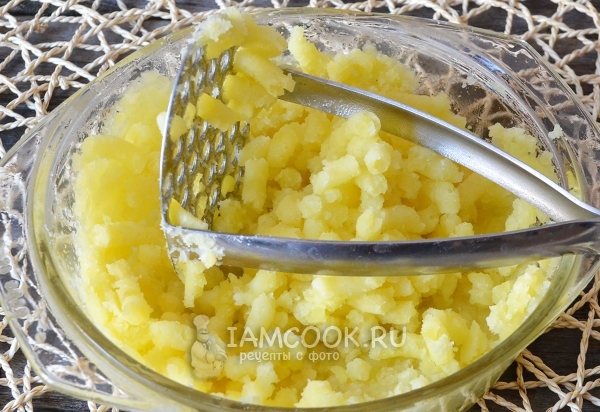 Размять картофель