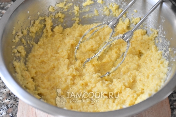 Добавить яйца