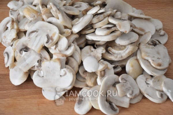 Порезать грибы