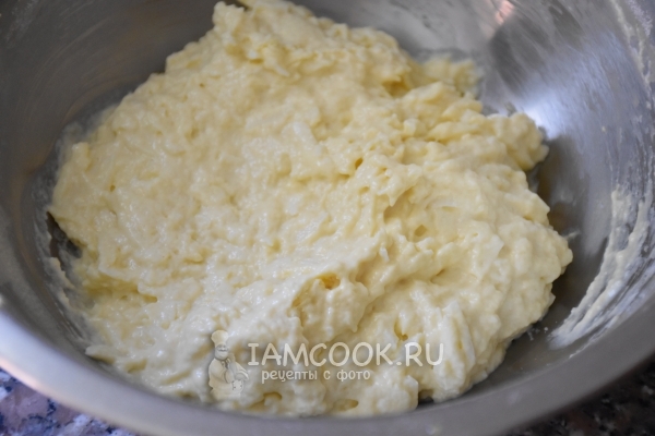 Всыпать муку и размешать