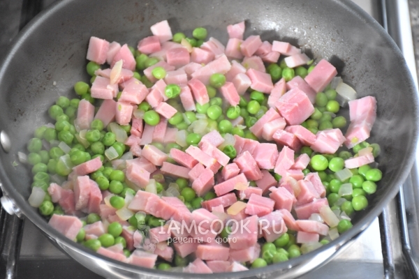 Положить ветчину