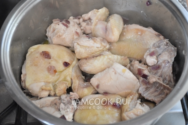 Обжарить курицу