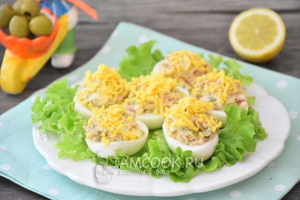 Фото яиц, фаршированных тунцом