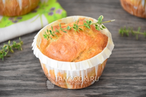 Закусочные кексы с мясом кролика и сыром