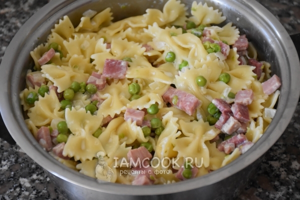 Добавить макароны